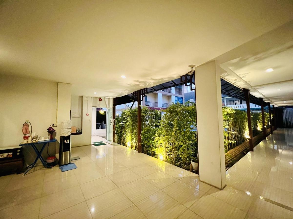 Inn Kham Apartment Чиангмай Экстерьер фото