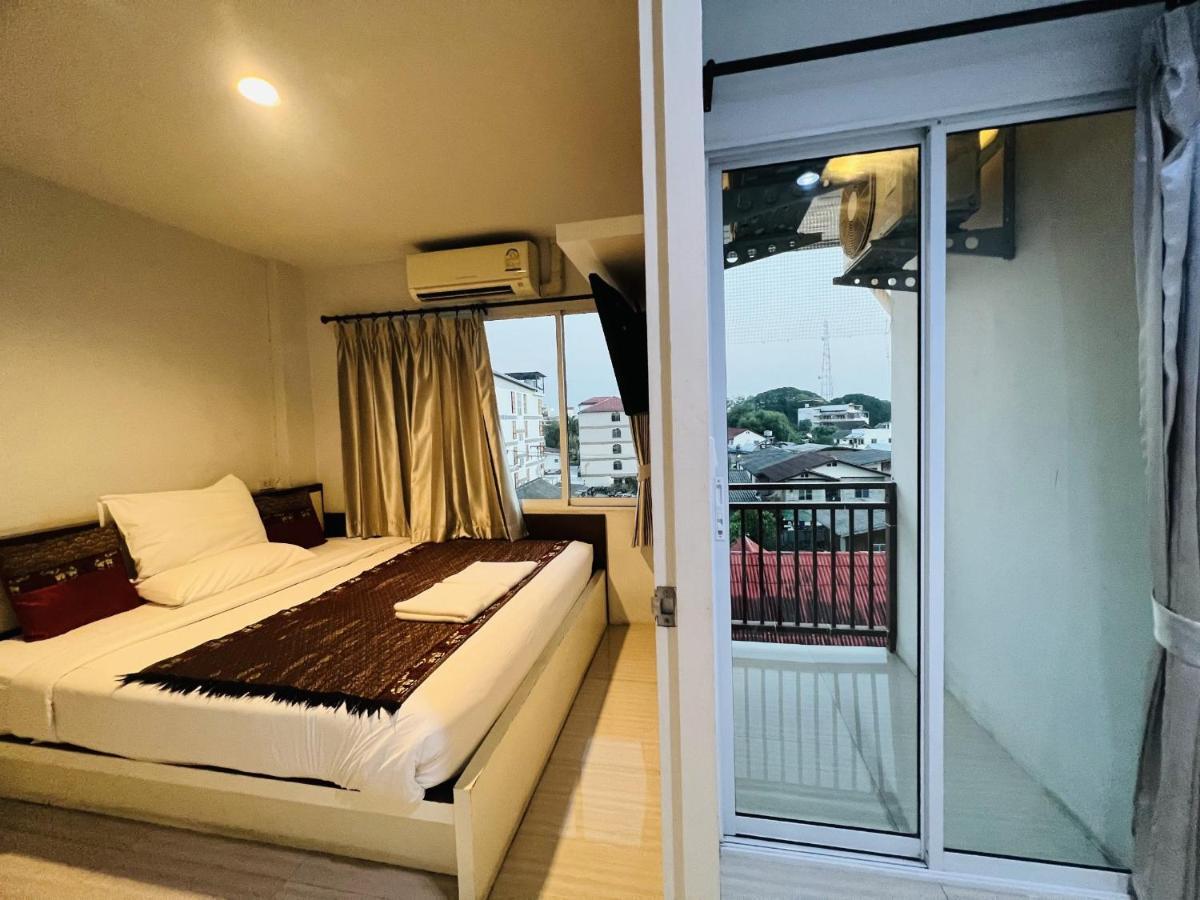 Inn Kham Apartment Чиангмай Экстерьер фото